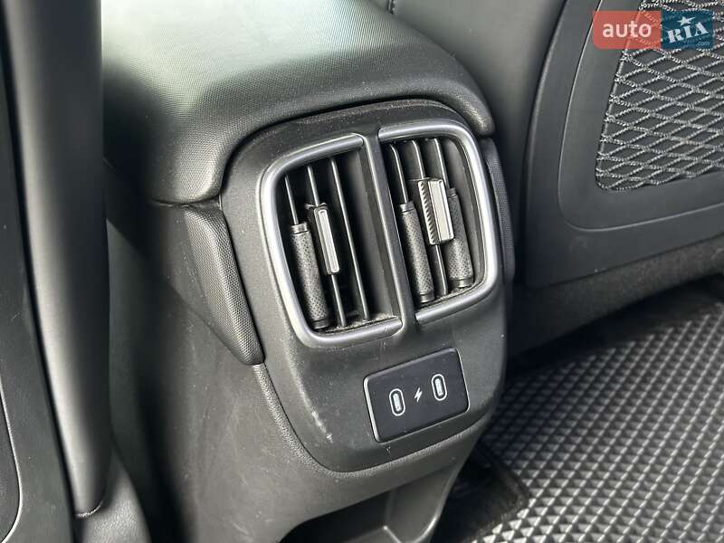Фастбэк Hyundai Ioniq 6 2023 в Киеве фото 21 Фастбэк Hyundai Ioniq 6 2023 в Киеве