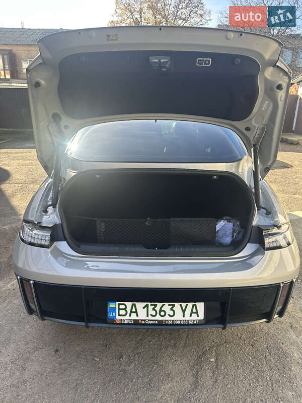 Фастбек Hyundai Ioniq 6 2023 в Первомайську