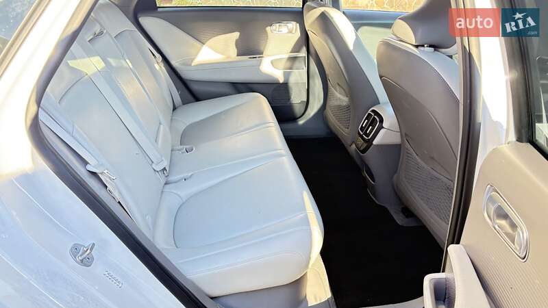 Фастбэк Hyundai Ioniq 6 2023 в Львове фото 32 Фастбэк Hyundai Ioniq 6 2023 в Львове