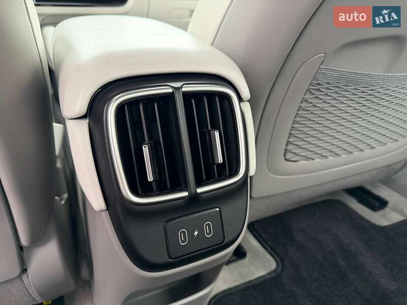 Фастбэк Hyundai Ioniq 6 2024 в Львове фото 34 Фастбэк Hyundai Ioniq 6 2024 в Львове