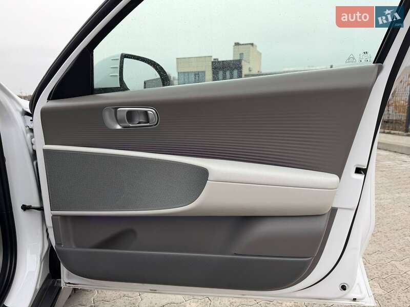 Фастбэк Hyundai Ioniq 6 2024 в Львове фото 42 Фастбэк Hyundai Ioniq 6 2024 в Львове