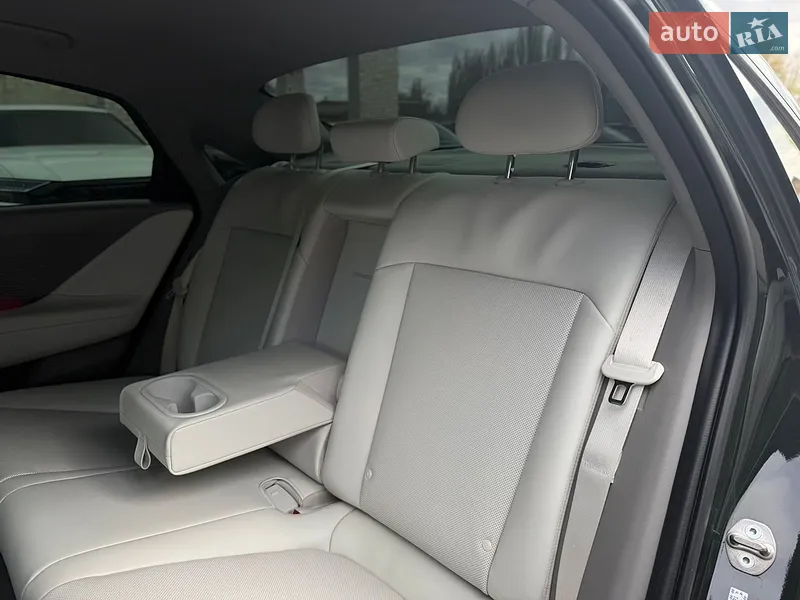 Hyundai Ioniq 6 2023 VIN KMHM34AA6PA051221 фото оголошення 46 з 101