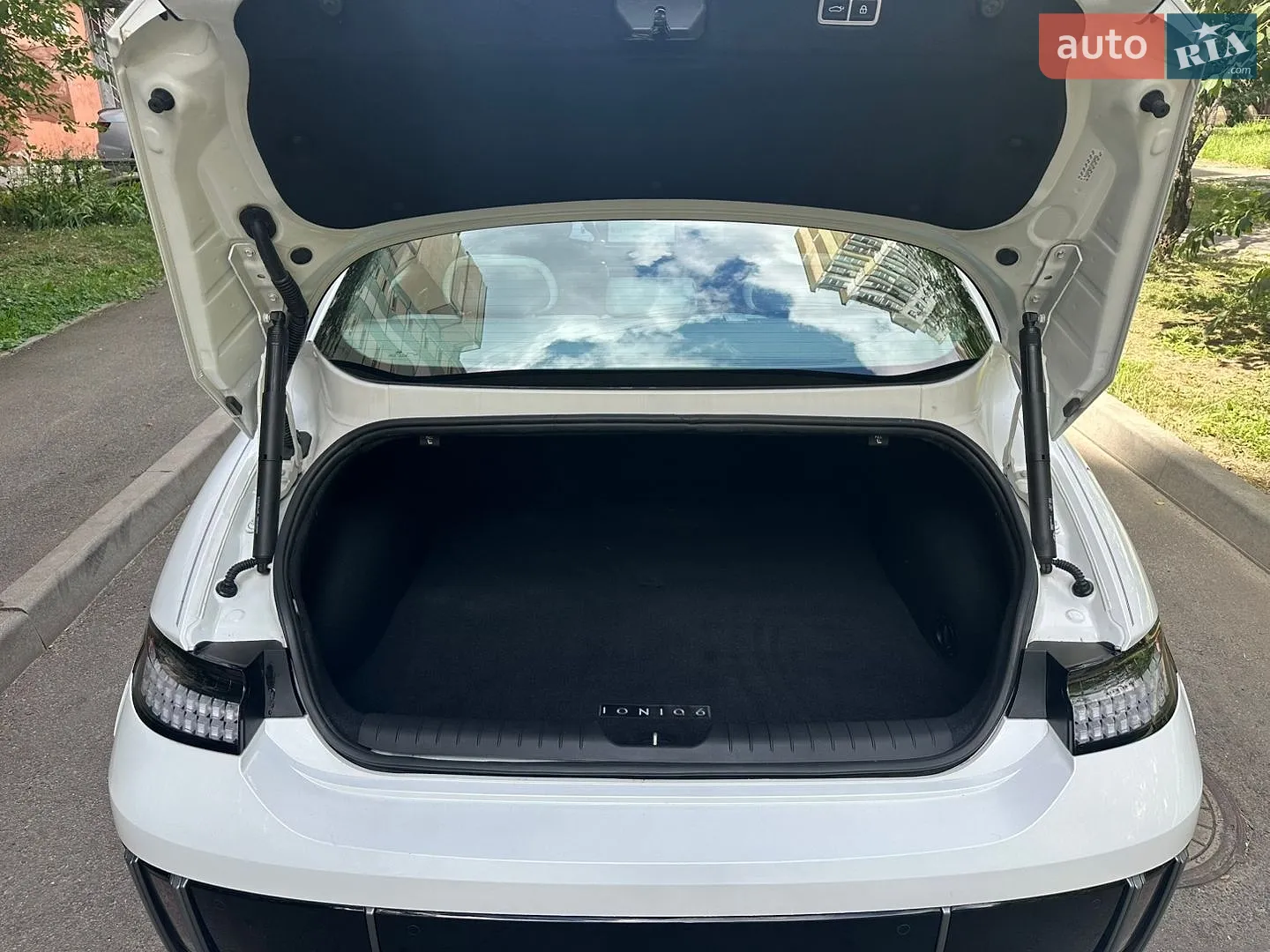 2023 Hyundai IONIQ - мініатюра 34