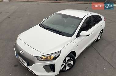 Седан Hyundai Ioniq Electric 2017 в Львове