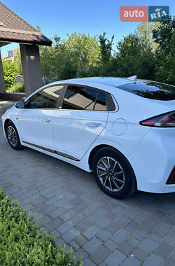 Лифтбек Hyundai Ioniq Electric 2020 в Виннице