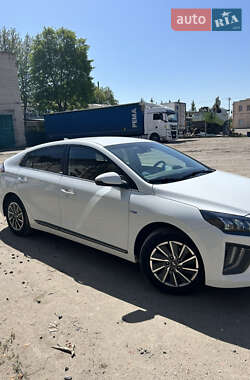 Лифтбек Hyundai Ioniq Electric 2020 в Виннице