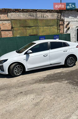 Лифтбек Hyundai Ioniq Electric 2020 в Виннице