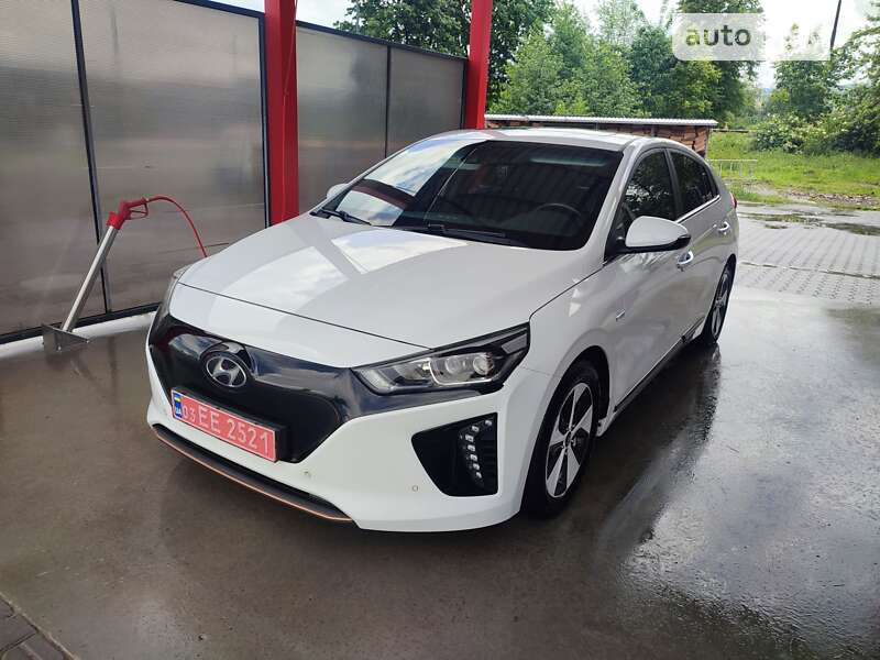 Ліфтбек Hyundai Ioniq Electric 2018 в Бориславі