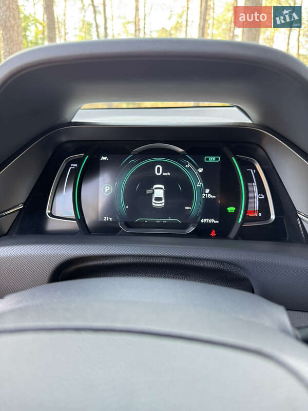 Лифтбек Hyundai Ioniq Electric 2020 в Чернигове