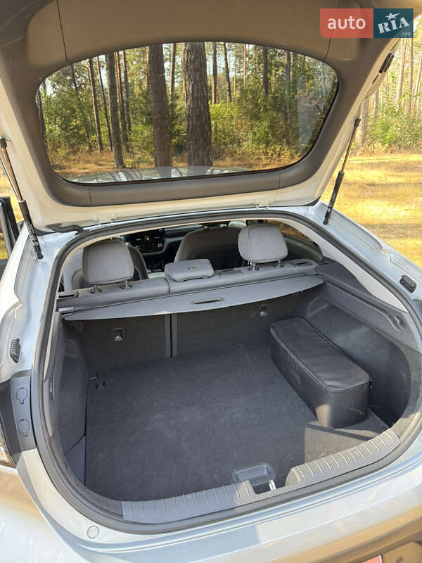 Лифтбек Hyundai Ioniq Electric 2020 в Чернигове