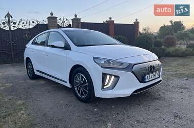 Ліфтбек Hyundai Ioniq Electric 2021 в Переяславі