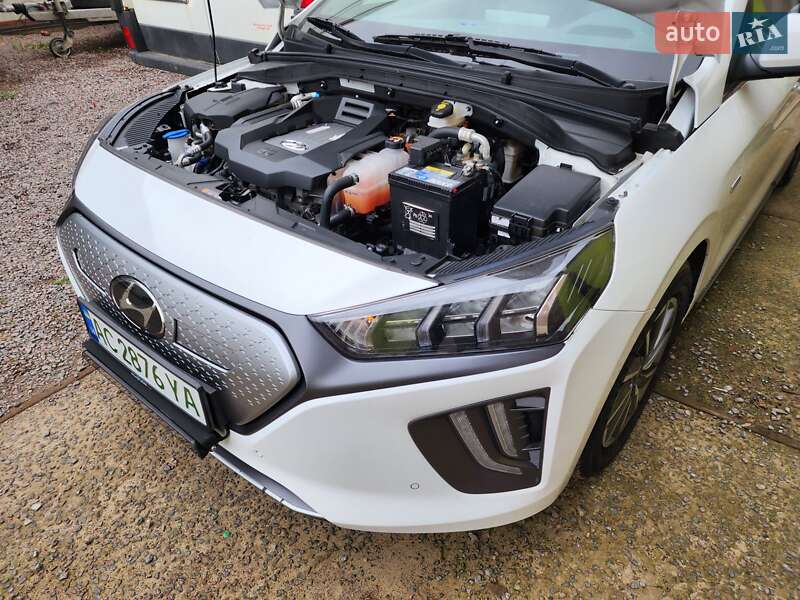 Лифтбек Hyundai Ioniq Electric 2019 в Нововолынске