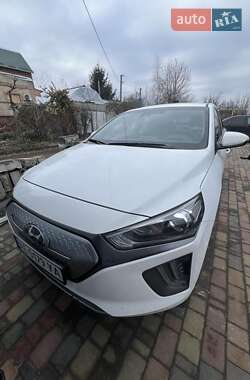 Лифтбек Hyundai Ioniq Electric 2021 в Днепре