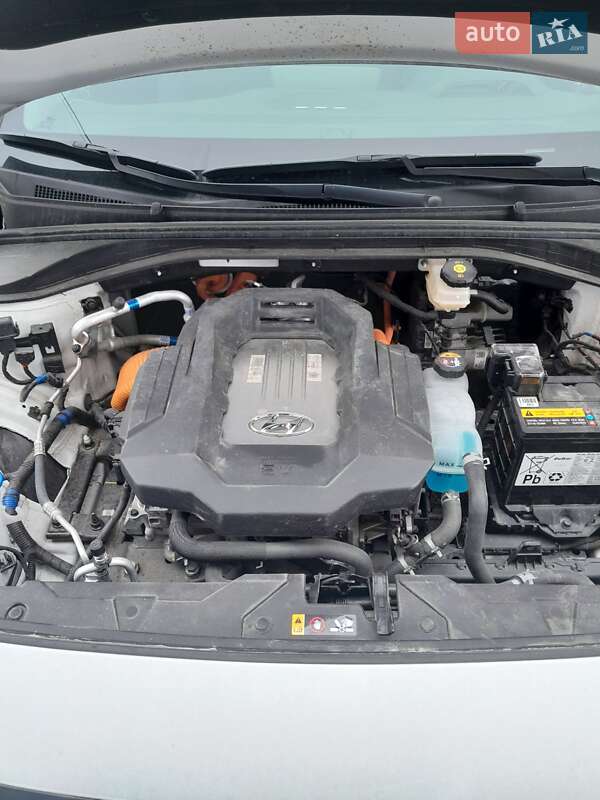 Лифтбек Hyundai Ioniq Electric 2021 в Днепре