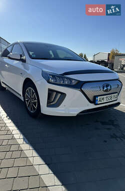 Ліфтбек Hyundai Ioniq Electric 2020 в Житомирі