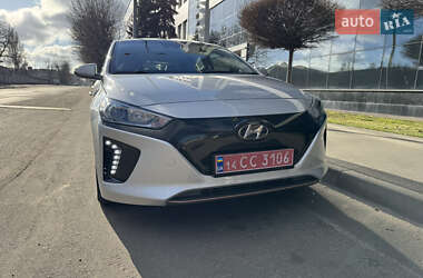 Ліфтбек Hyundai Ioniq Electric 2019 в Києві