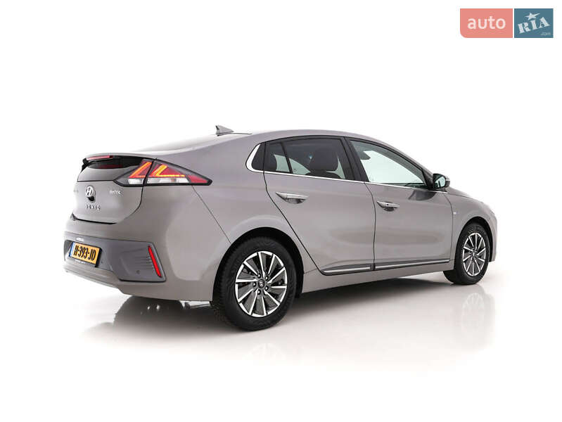 Лифтбек Hyundai Ioniq Electric 2019 в Виноградове фото 28 Лифтбек Hyundai Ioniq Electric 2019 в Виноградове