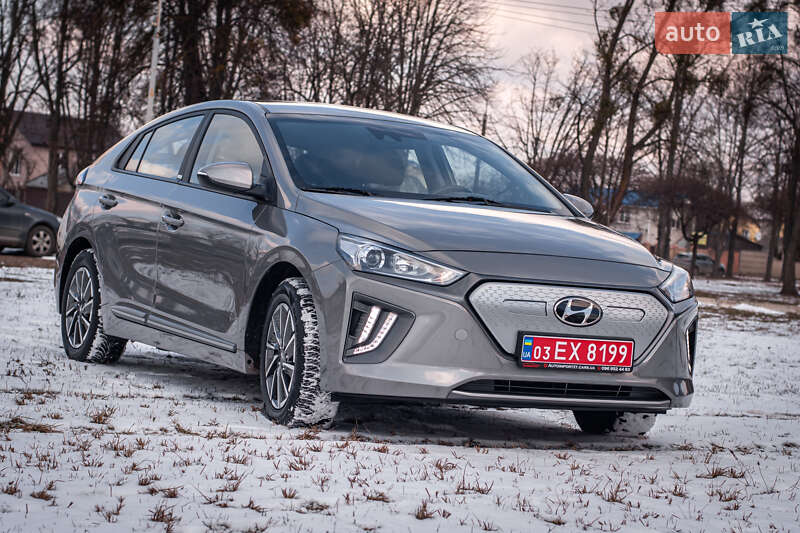 Лифтбек Hyundai Ioniq Electric 2021 в Житомире