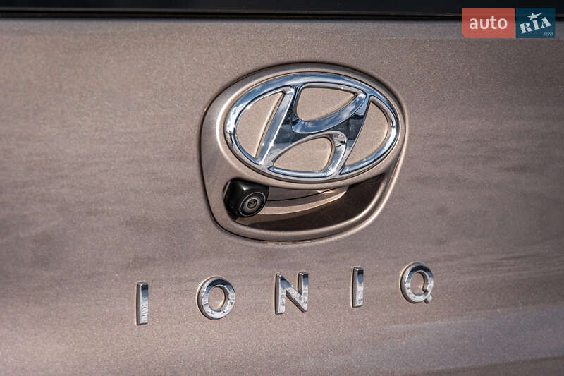 Лифтбек Hyundai Ioniq Electric 2021 в Житомире