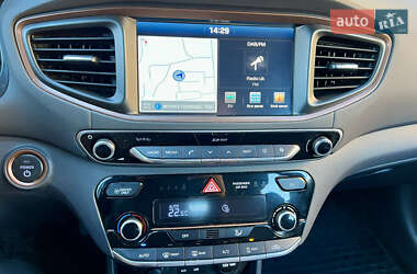 Ліфтбек Hyundai Ioniq Electric 2017 в 