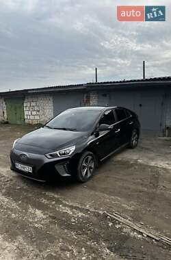 Лифтбек Hyundai Ioniq Electric 2017 в Шостке