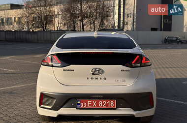 Лифтбек Hyundai Ioniq Electric 2019 в 
