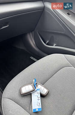 Лифтбек Hyundai Ioniq Electric 2020 в 