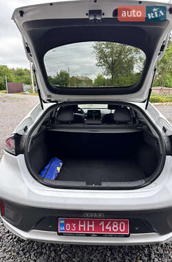 Лифтбек Hyundai Ioniq Electric 2020 в 