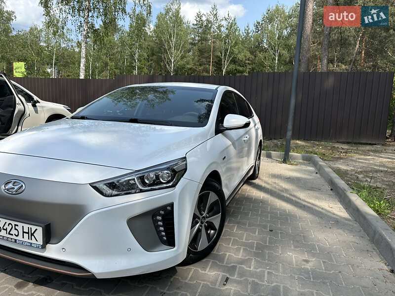 Ліфтбек Hyundai Ioniq Electric 2018 в Києві