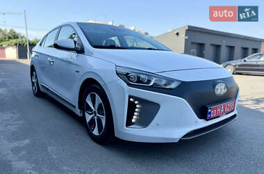 Лифтбек Hyundai Ioniq Electric 2017 в Житомире