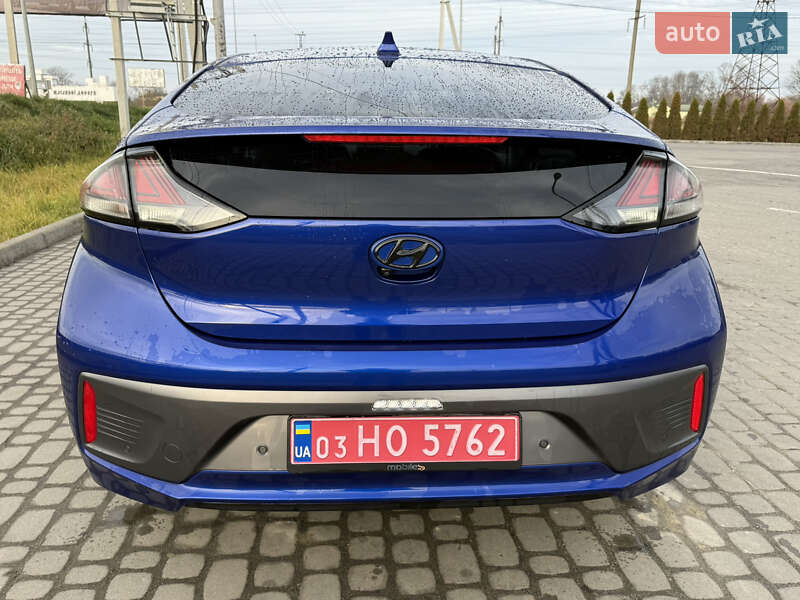 Ліфтбек Hyundai Ioniq Electric 2020 в Львові