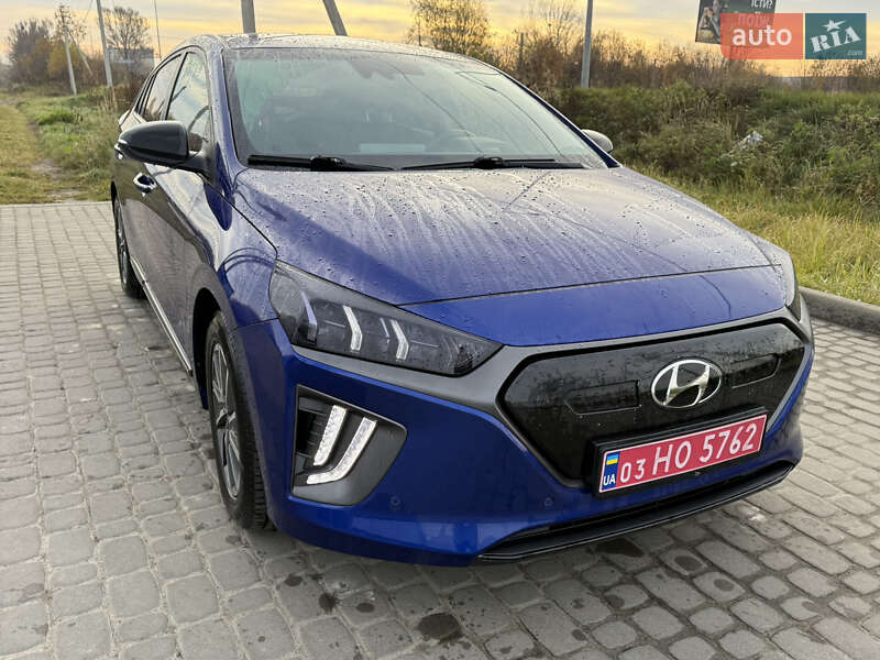 Ліфтбек Hyundai Ioniq Electric 2020 в Львові