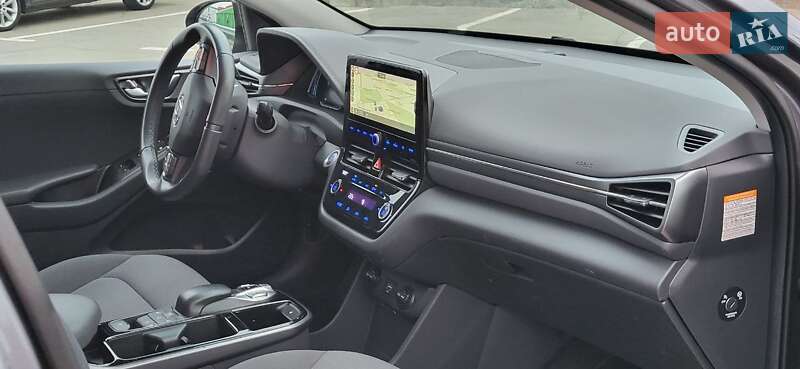 Лифтбек Hyundai Ioniq Electric 2019 в Киеве