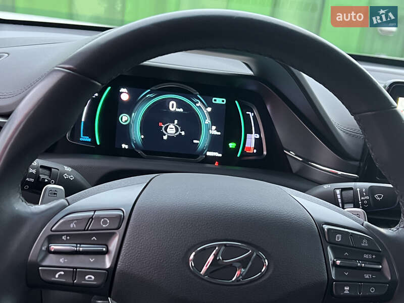 Лифтбек Hyundai Ioniq Electric 2019 в Киеве