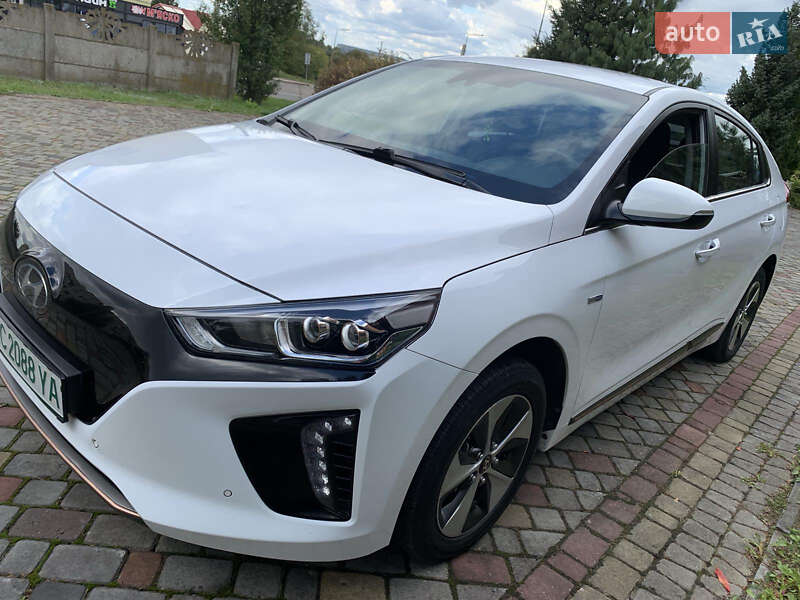 Лифтбек Hyundai Ioniq Electric 2018 в Нововолынске