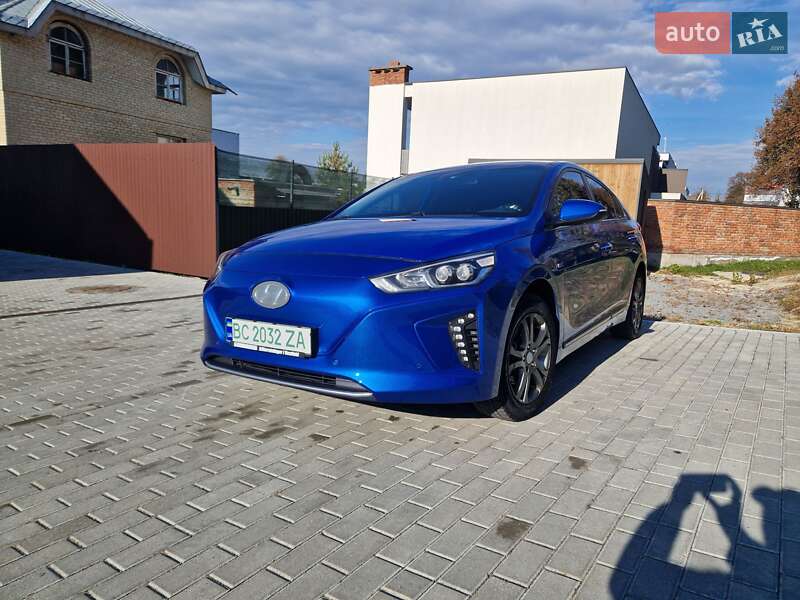 Лифтбек Hyundai Ioniq Electric 2017 в Львове