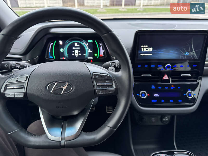 Лифтбек Hyundai Ioniq Electric 2021 в Киеве