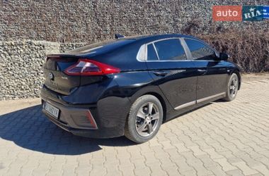 Лифтбек Hyundai Ioniq Electric 2017 в Черновцах
