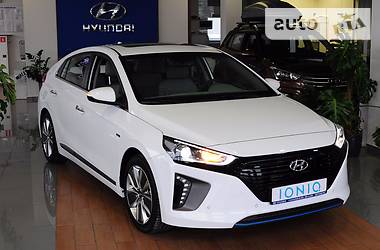 Лифтбек Hyundai Ioniq 2017 в Киеве