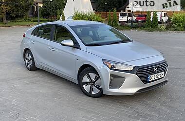 Седан Hyundai Ioniq 2019 в Киеве