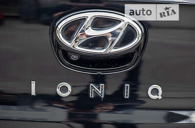 Лифтбек Hyundai Ioniq 2017 в 