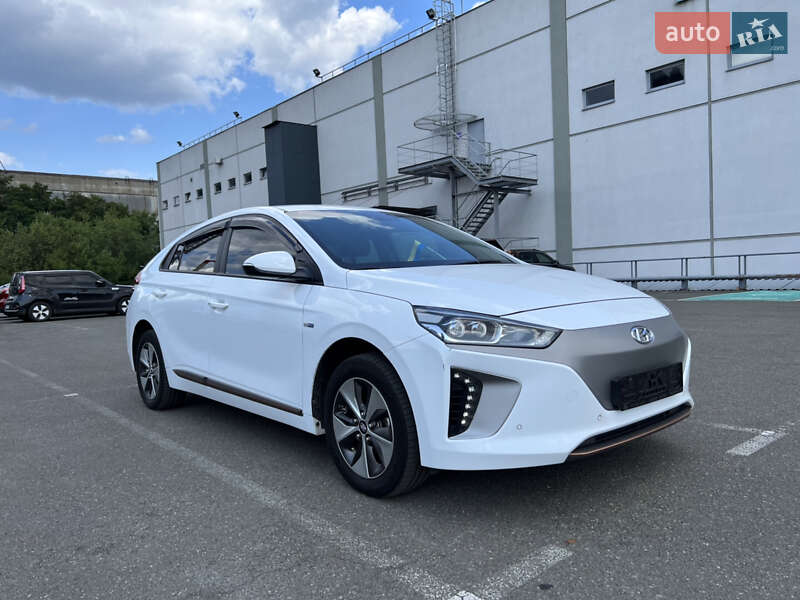 Хетчбек Hyundai Ioniq 2019 в Києві