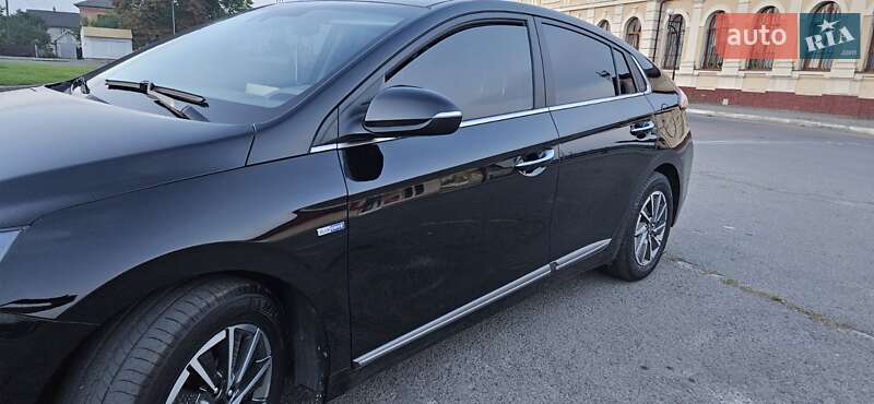 Ліфтбек Hyundai Ioniq 2019 в Володимирі