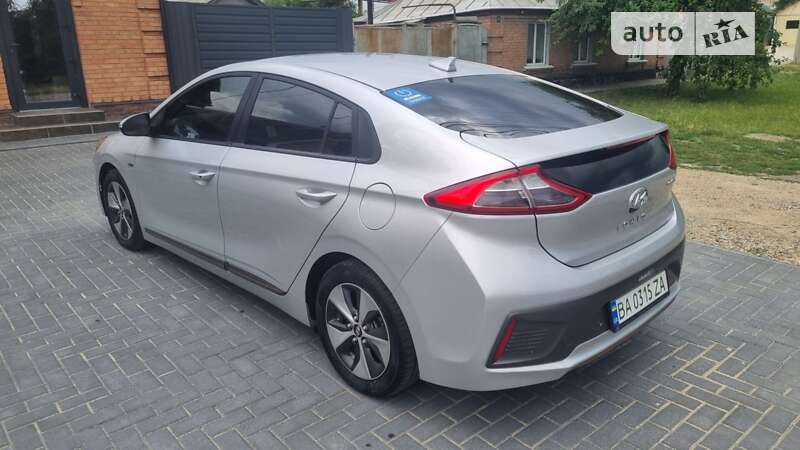 Лифтбек Hyundai Ioniq 2019 в Кропивницком