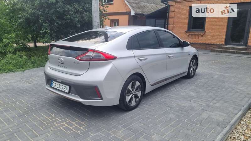 Лифтбек Hyundai Ioniq 2019 в Кропивницком