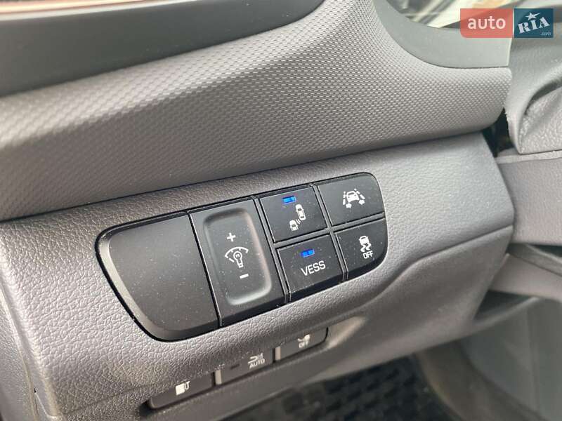 Хэтчбек Hyundai Ioniq 2017 в Харькове фото 7 Хэтчбек Hyundai Ioniq 2017 в Харькове
