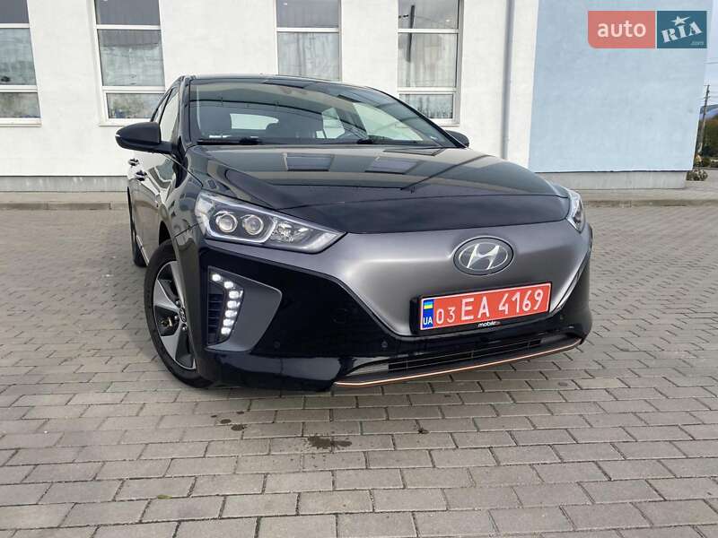 Хетчбек Hyundai Ioniq 2017 в 