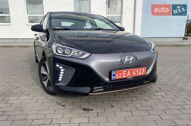 Хетчбек Hyundai Ioniq 2017 в 