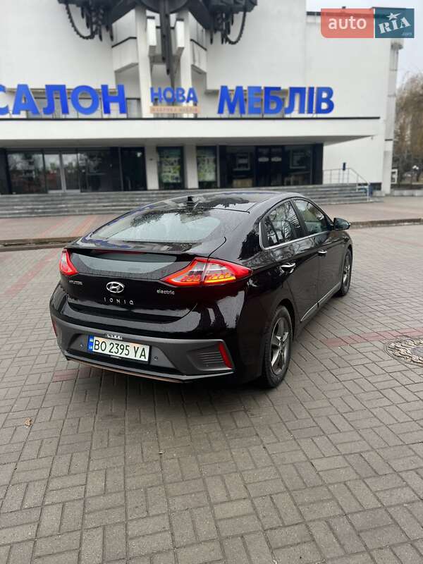 Хетчбек Hyundai Ioniq 2017 в Тернополі