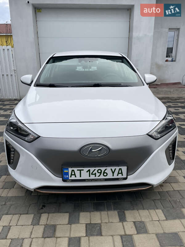 Хетчбек Hyundai Ioniq 2017 в Одесі